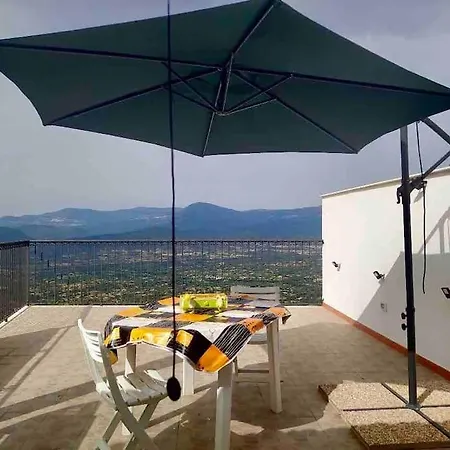 House Mare E Supramonte * Baunei